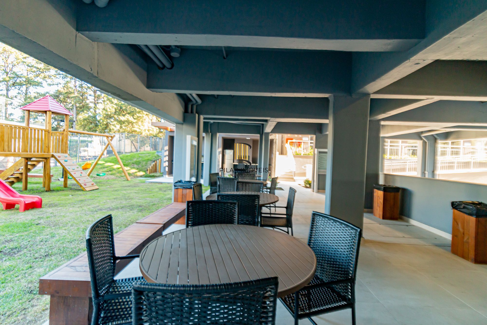 Apartamento 2 dormitórios no bairro Jardim Sabará