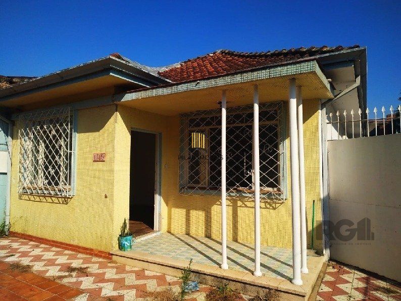 Casa 2 dormitórios no bairro Vila Ipiranga - Pilar Imóveis