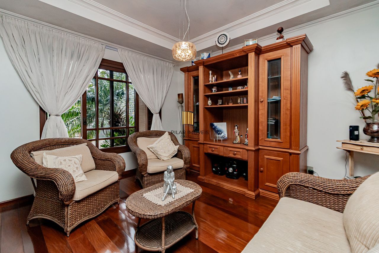 Casa 3 dormitórios no bairro Vila Ipiranga