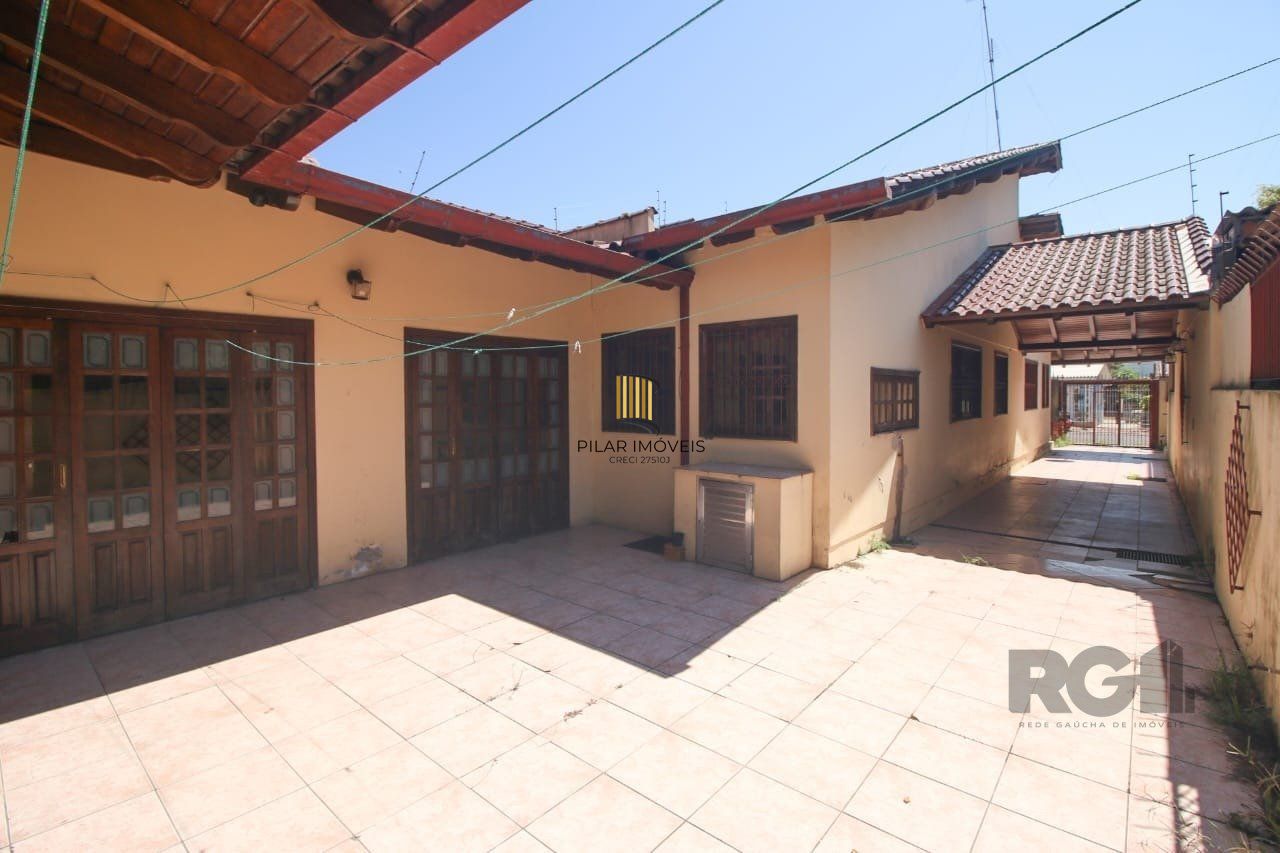 Casa 4 dormitórios no bairro Marechal Rondon