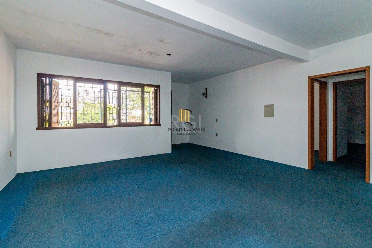 Casa para Venda - 296m², 3 dormitórios, sendo 1 suites, 3 vagas - Rubem Berta