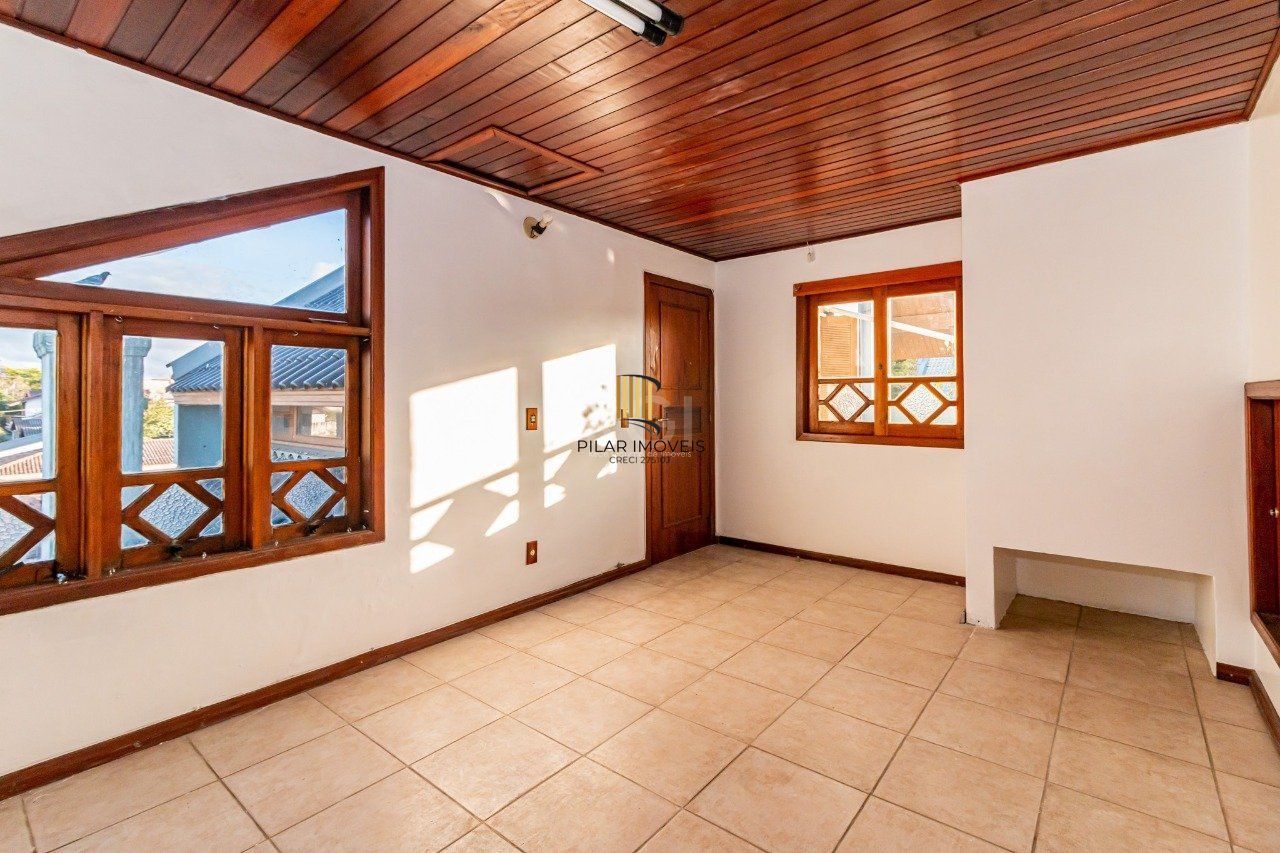 Casa para Venda - 431m², 4 dormitórios, sendo 2 suites, 3 vagas - Jardim Itu Sabará