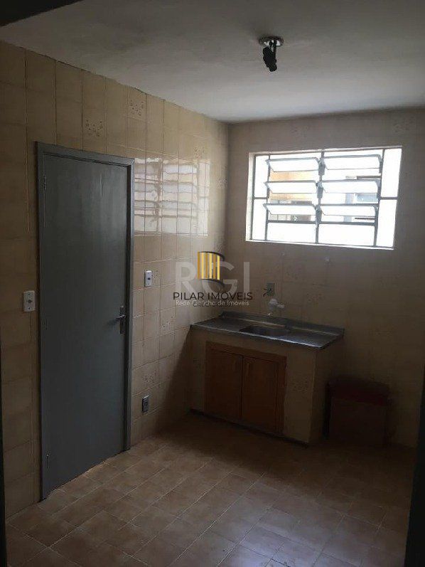Apartamento para Venda - 85m², 3 dormitórios, 1 vaga - Bom Jesus