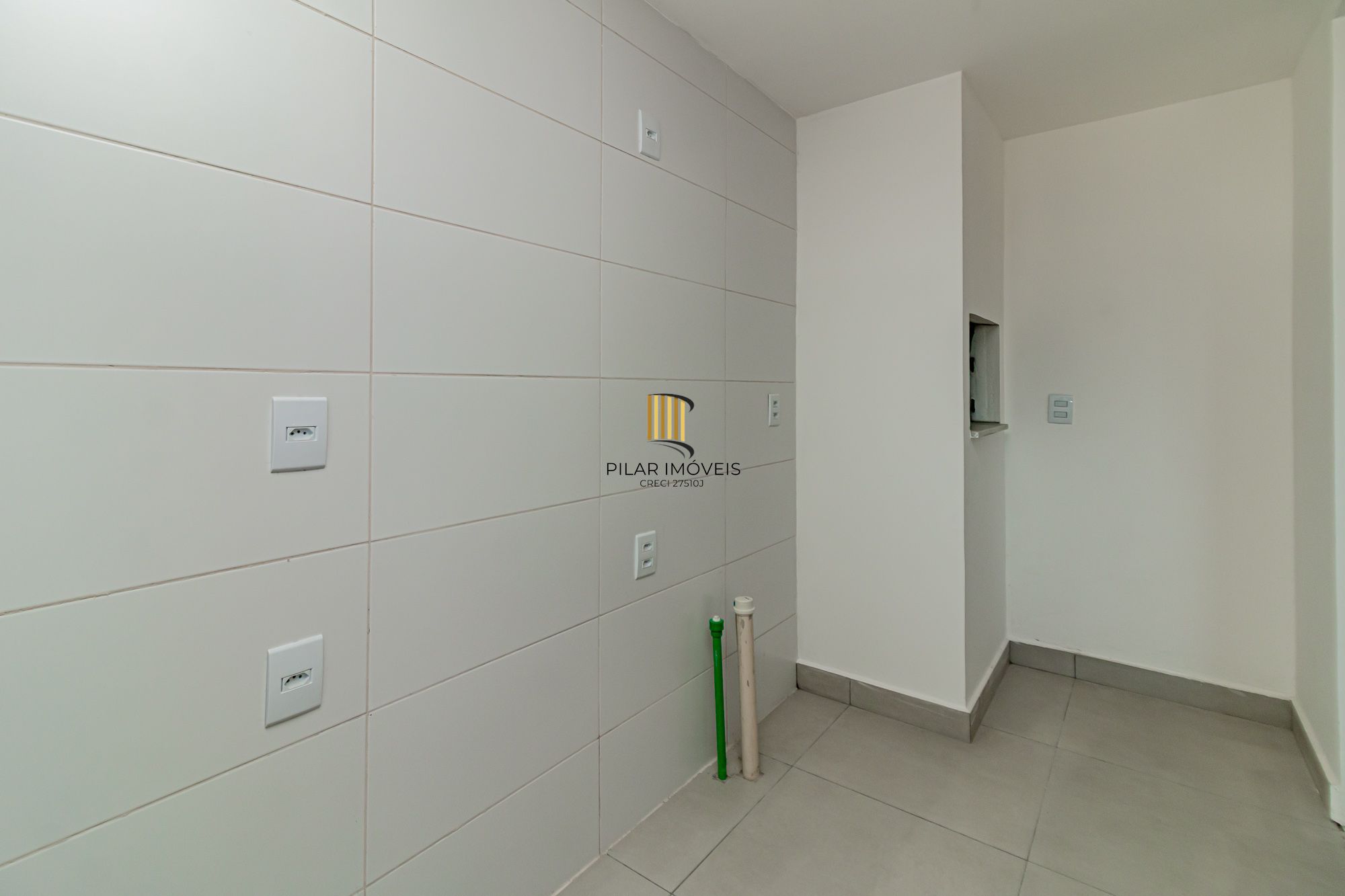 Apartamento 2 dormitórios no bairro Jardim Sabará