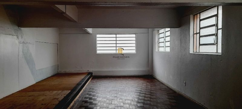 Loja 3 dormitórios no bairro Três Figueiras