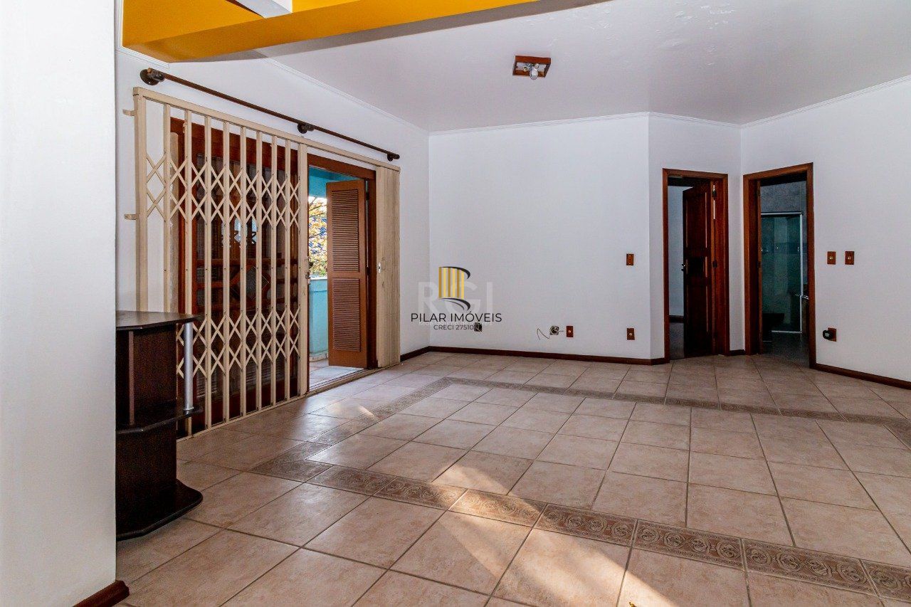 Casa para Venda - 431m², 4 dormitórios, sendo 2 suites, 3 vagas - Jardim Itu Sabará