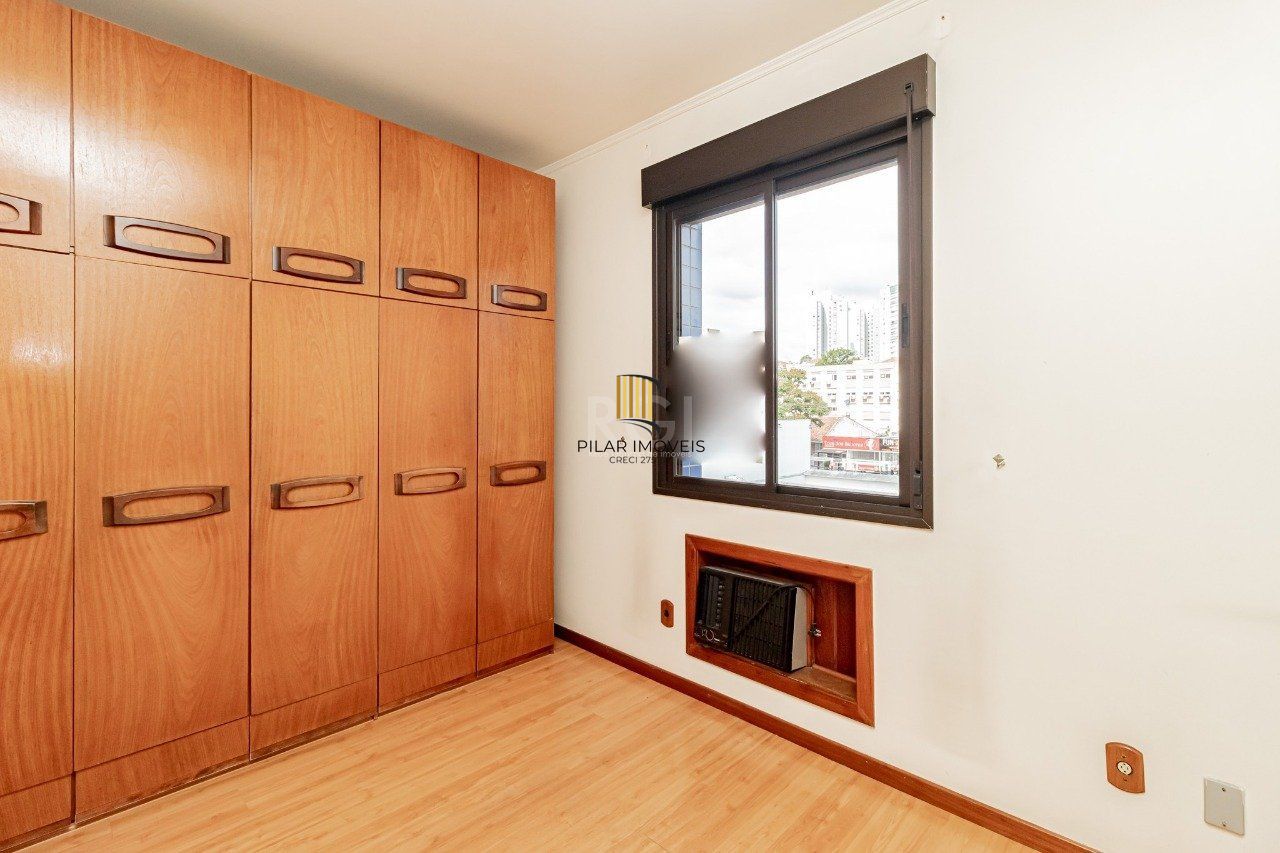 Apartamento 2 dormitórios no bairro Vila Ipiranga