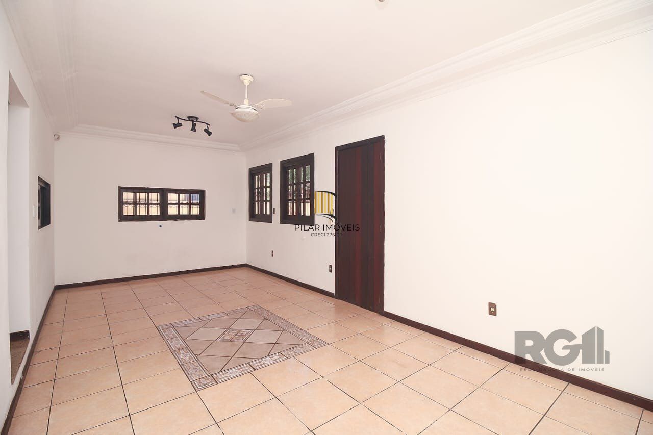 Casa 4 dormitórios no bairro Marechal Rondon