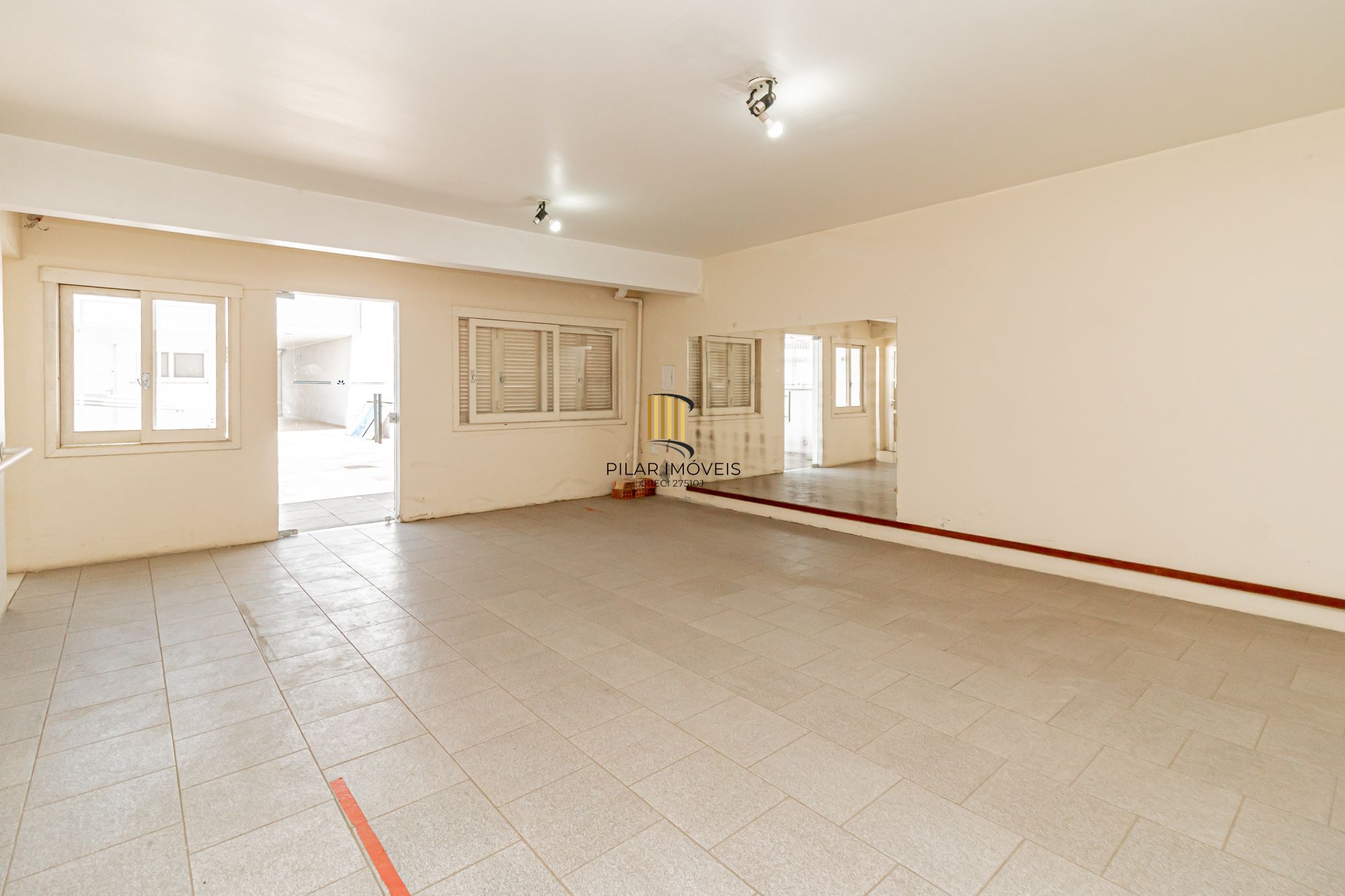 Casa 5 dormitórios no bairro Marechal Rondon