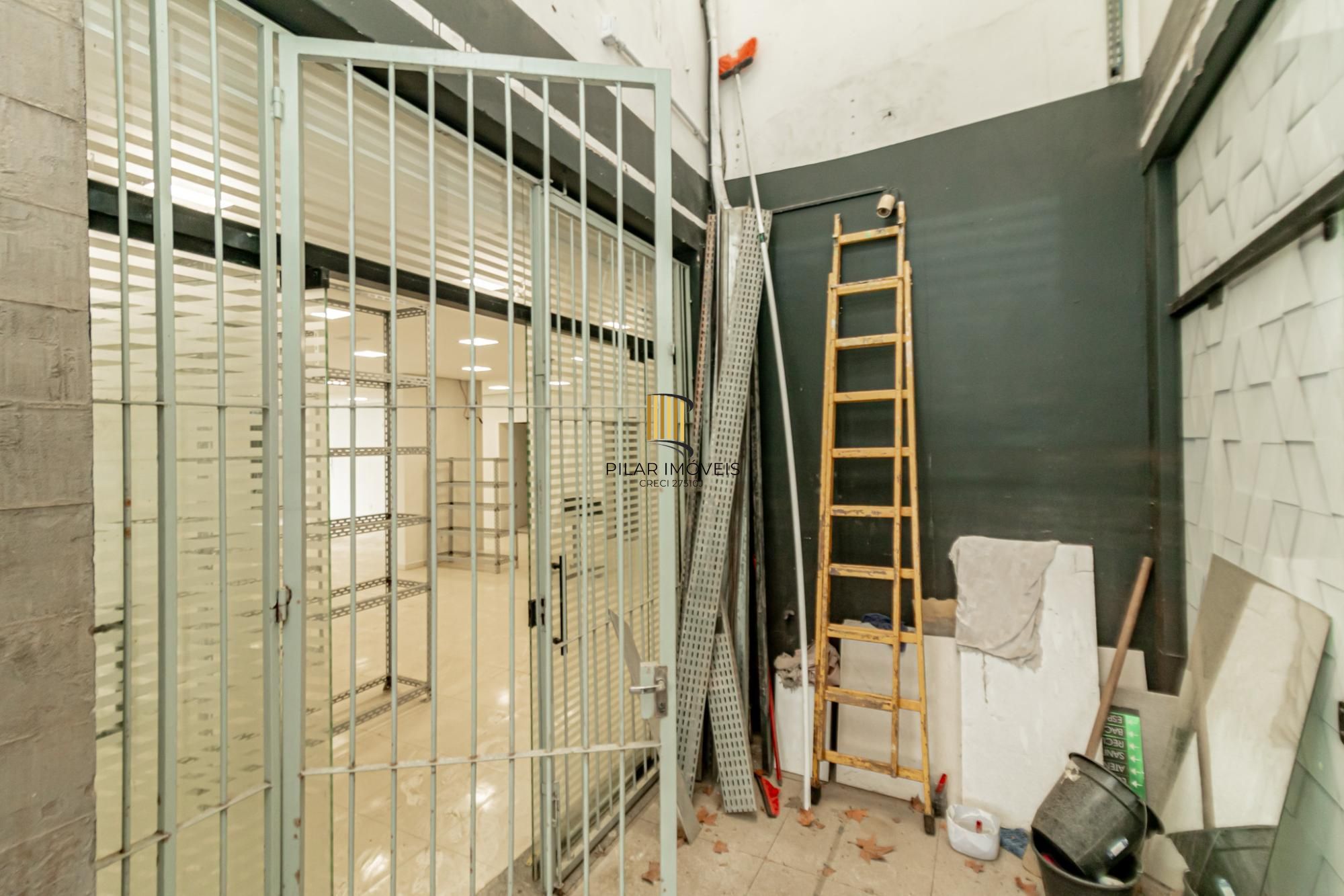 Prédio Comercial 6 dormitórios no bairro Navegantes