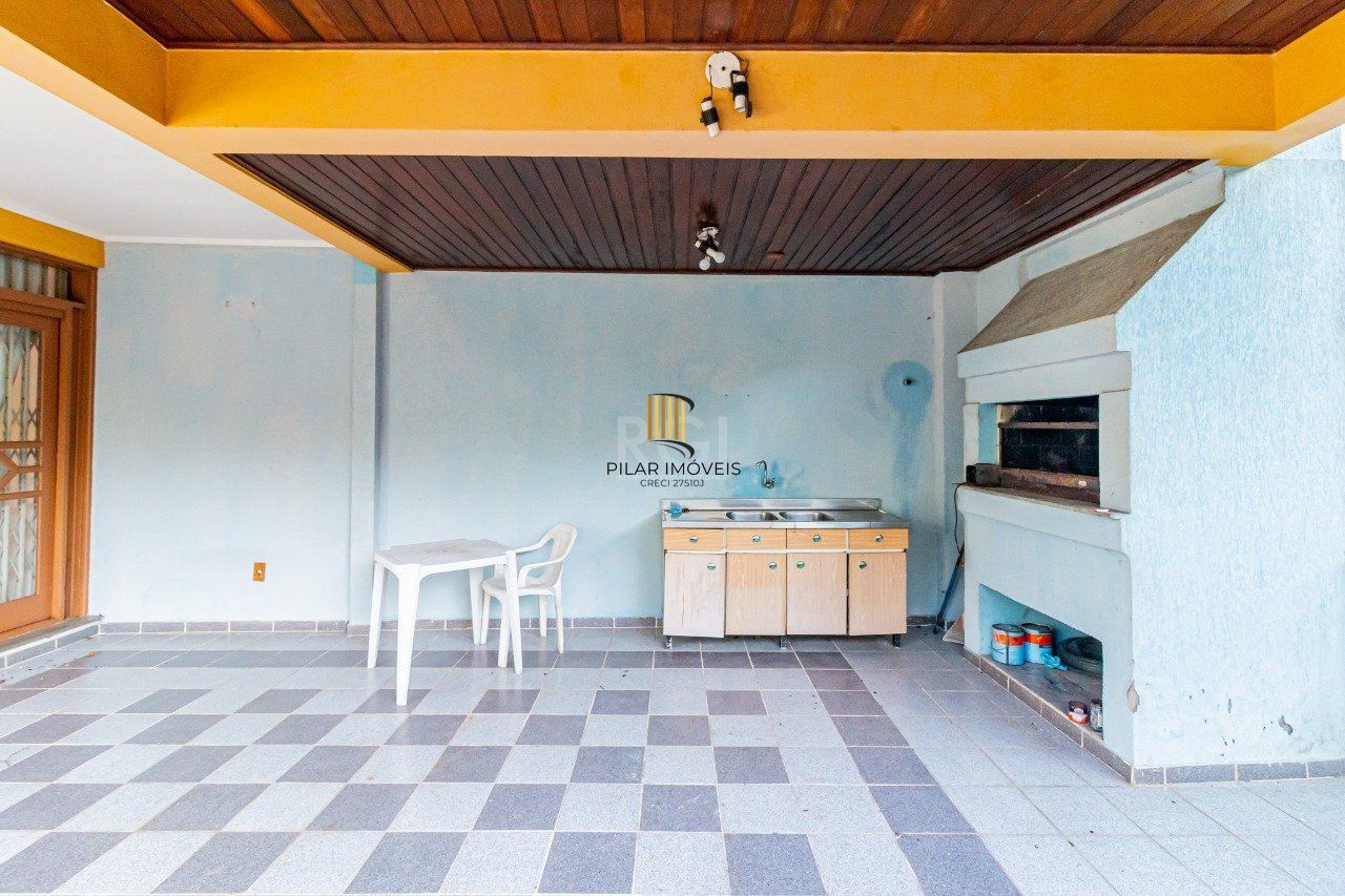 Casa para Venda - 431m², 4 dormitórios, sendo 2 suites, 3 vagas - Jardim Itu Sabará
