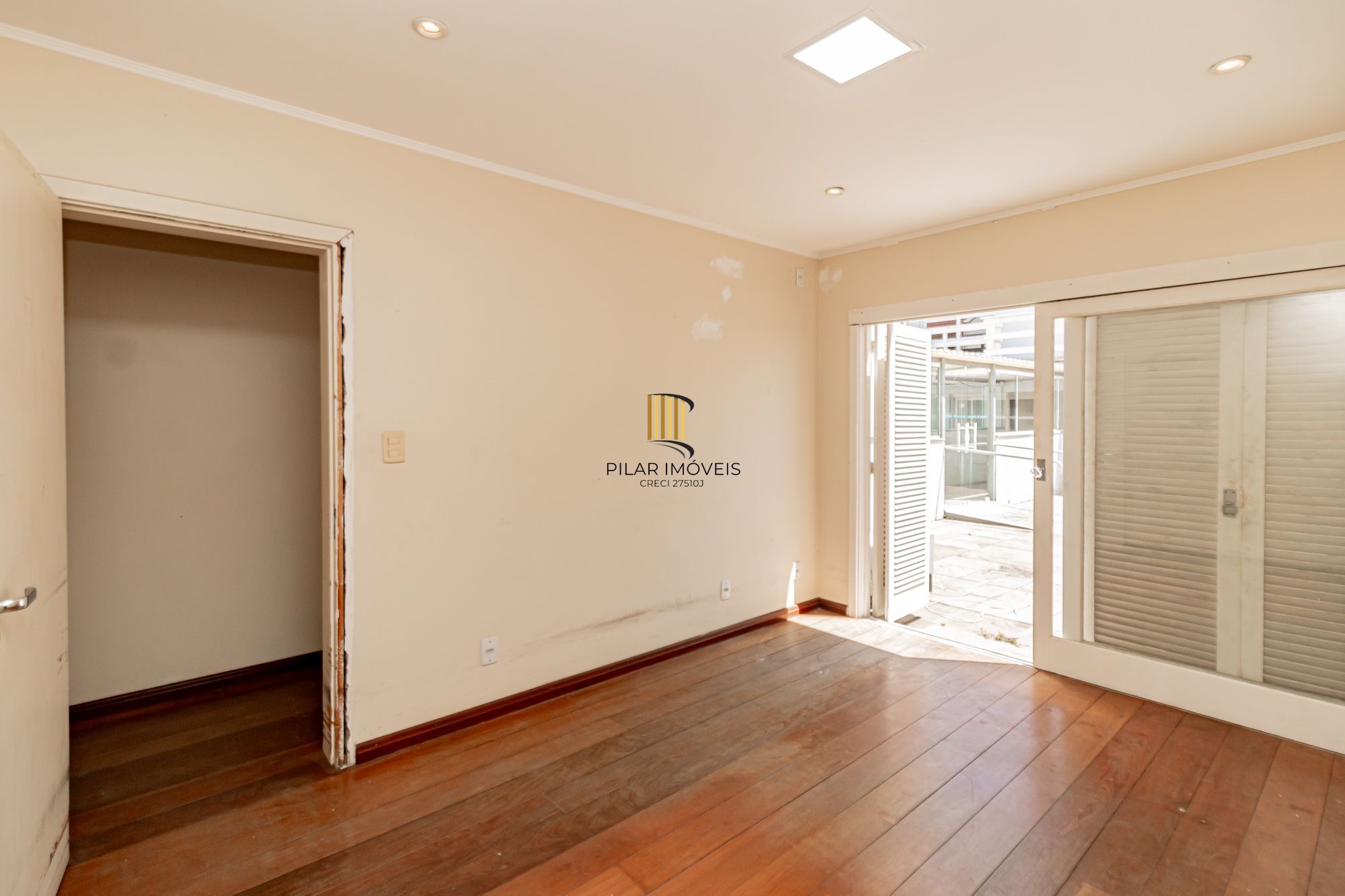 Casa 5 dormitórios no bairro Marechal Rondon