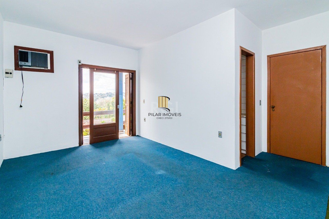 Casa para Venda - 296m², 3 dormitórios, sendo 1 suites, 3 vagas - Rubem Berta