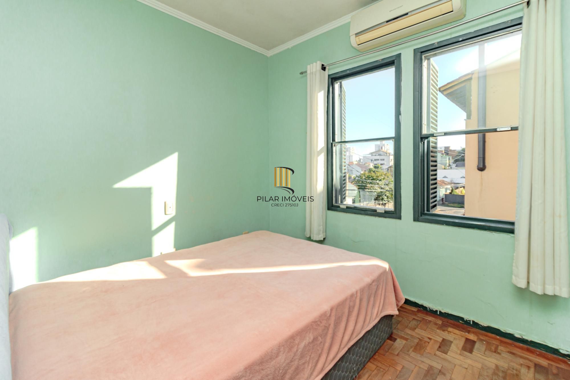 Apartamento 2 dormitórios no bairro Vila Ipiranga