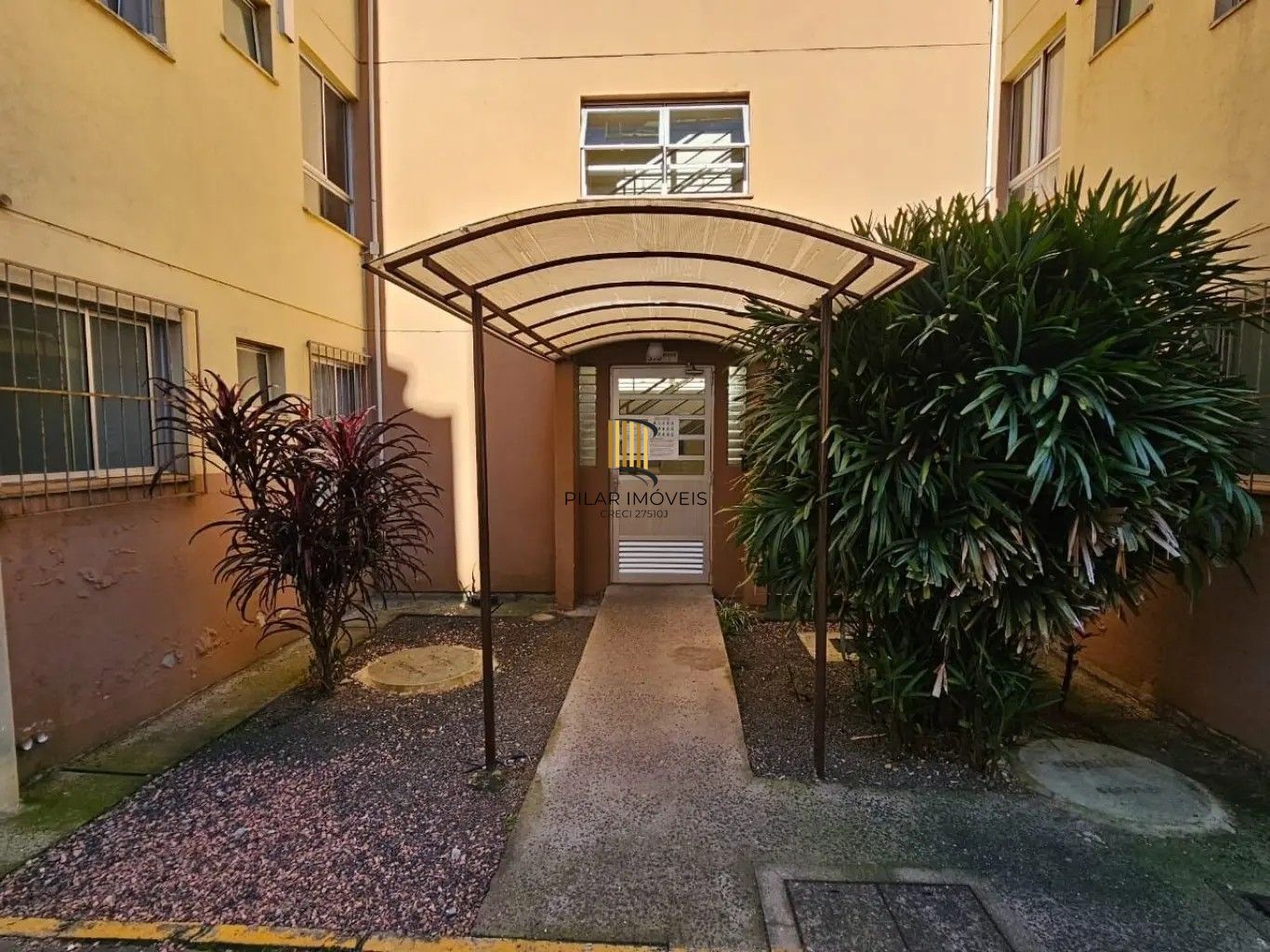 Apartamento 2 dormitórios no bairro Rubem Berta