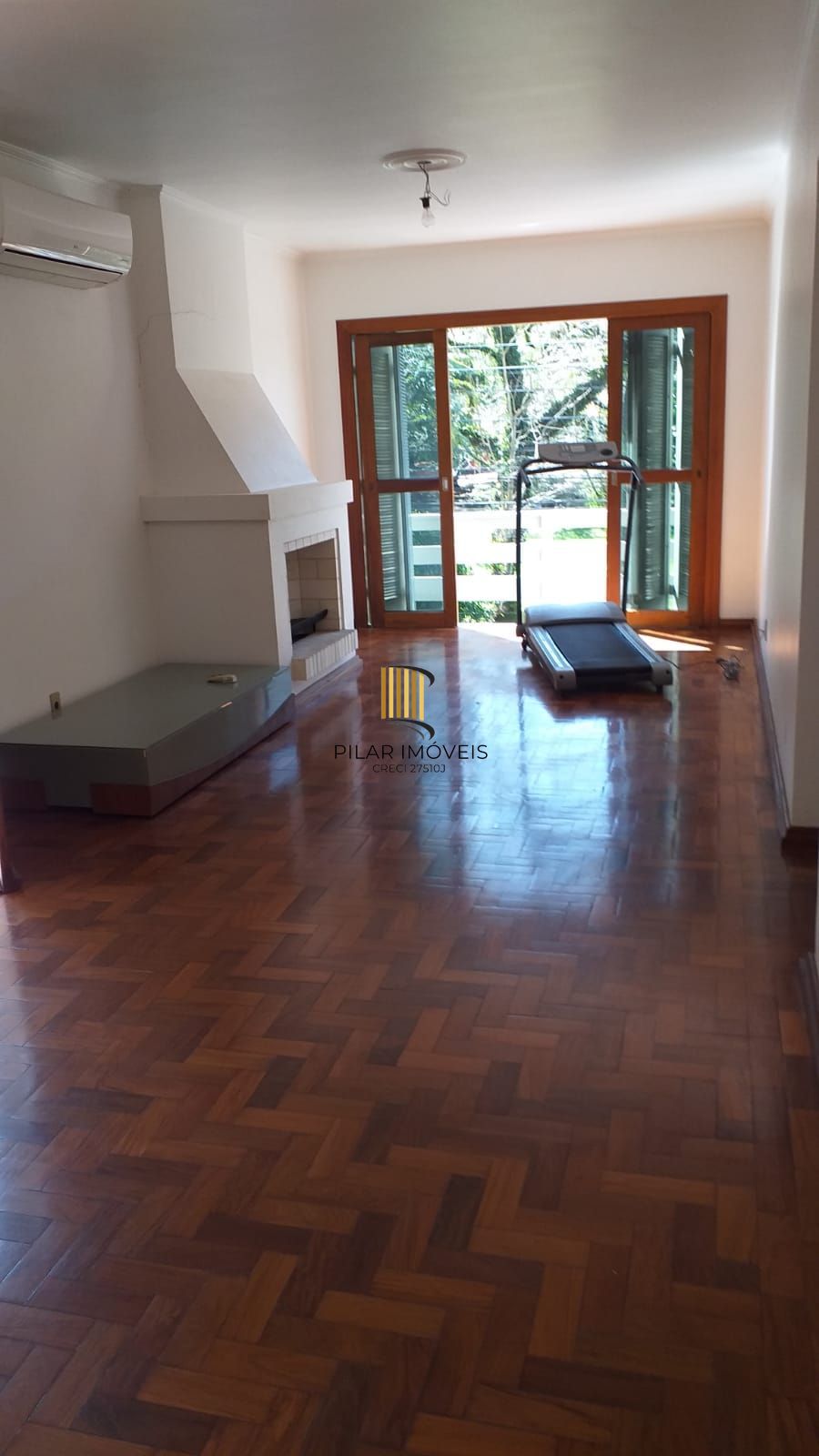 Casa 3 dormitórios no bairro Vila Ipiranga