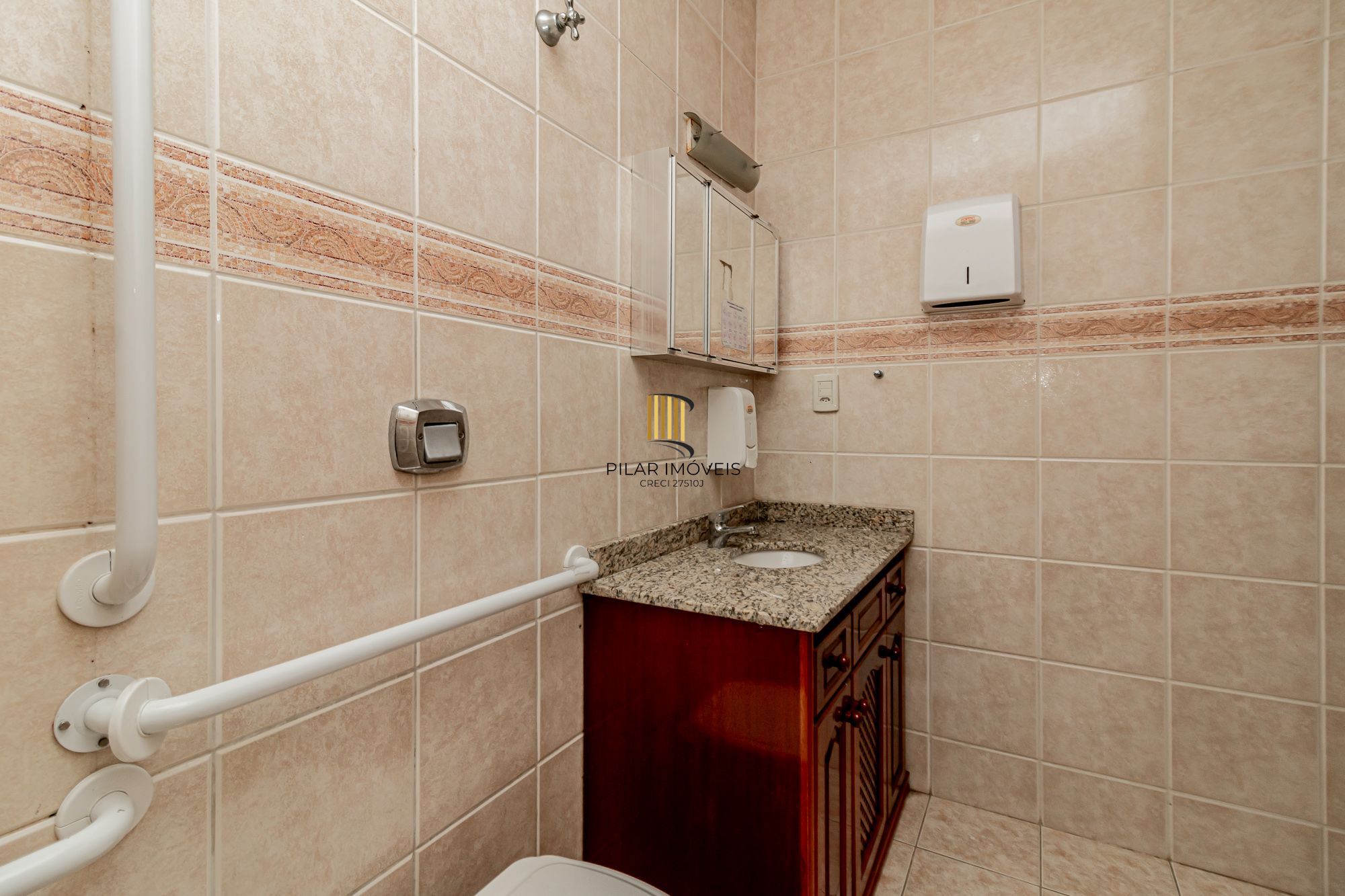 Casa 5 dormitórios no bairro Marechal Rondon