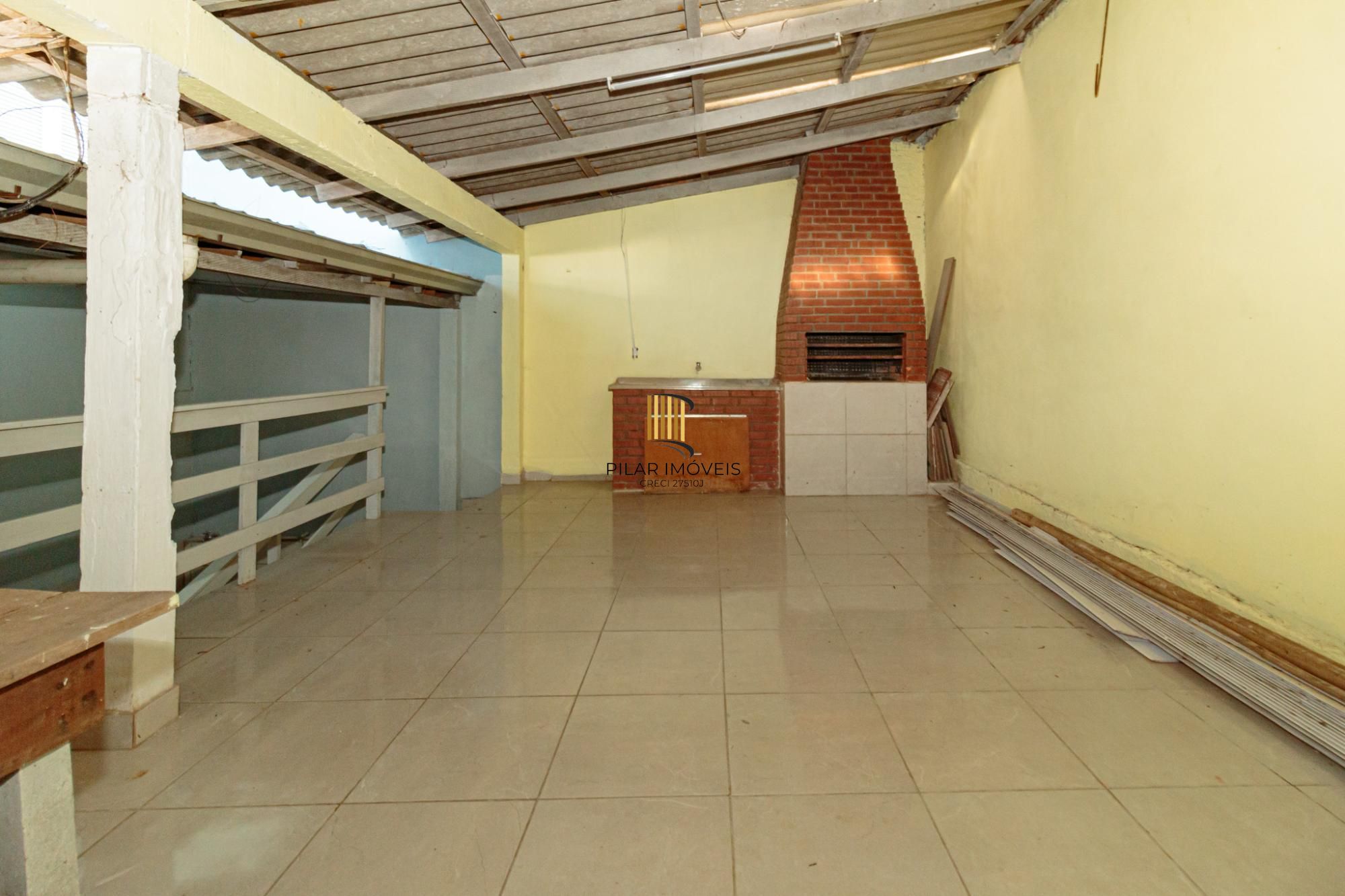Casa 2 dormitórios no bairro Lomba do Pinheiro