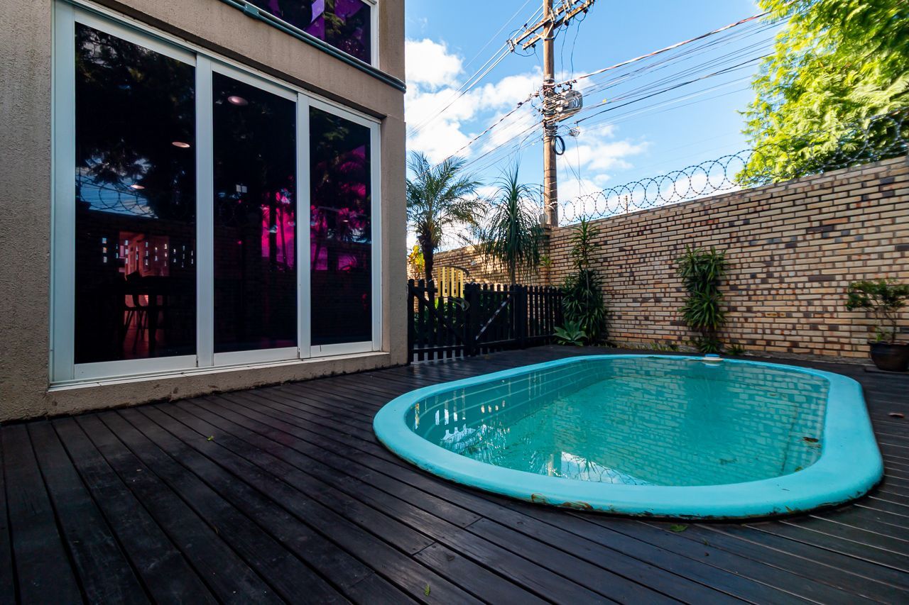 Casa de Condomínio 3 dormitórios no bairro Cavalhada