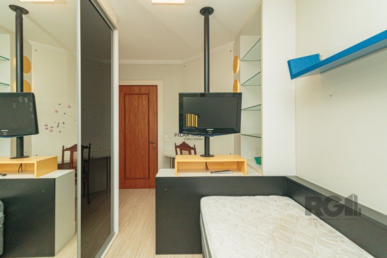 Apartamento 3 dormitórios no bairro Vila Ipiranga