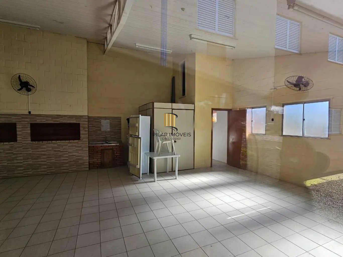 Apartamento 2 dormitórios no bairro Rubem Berta