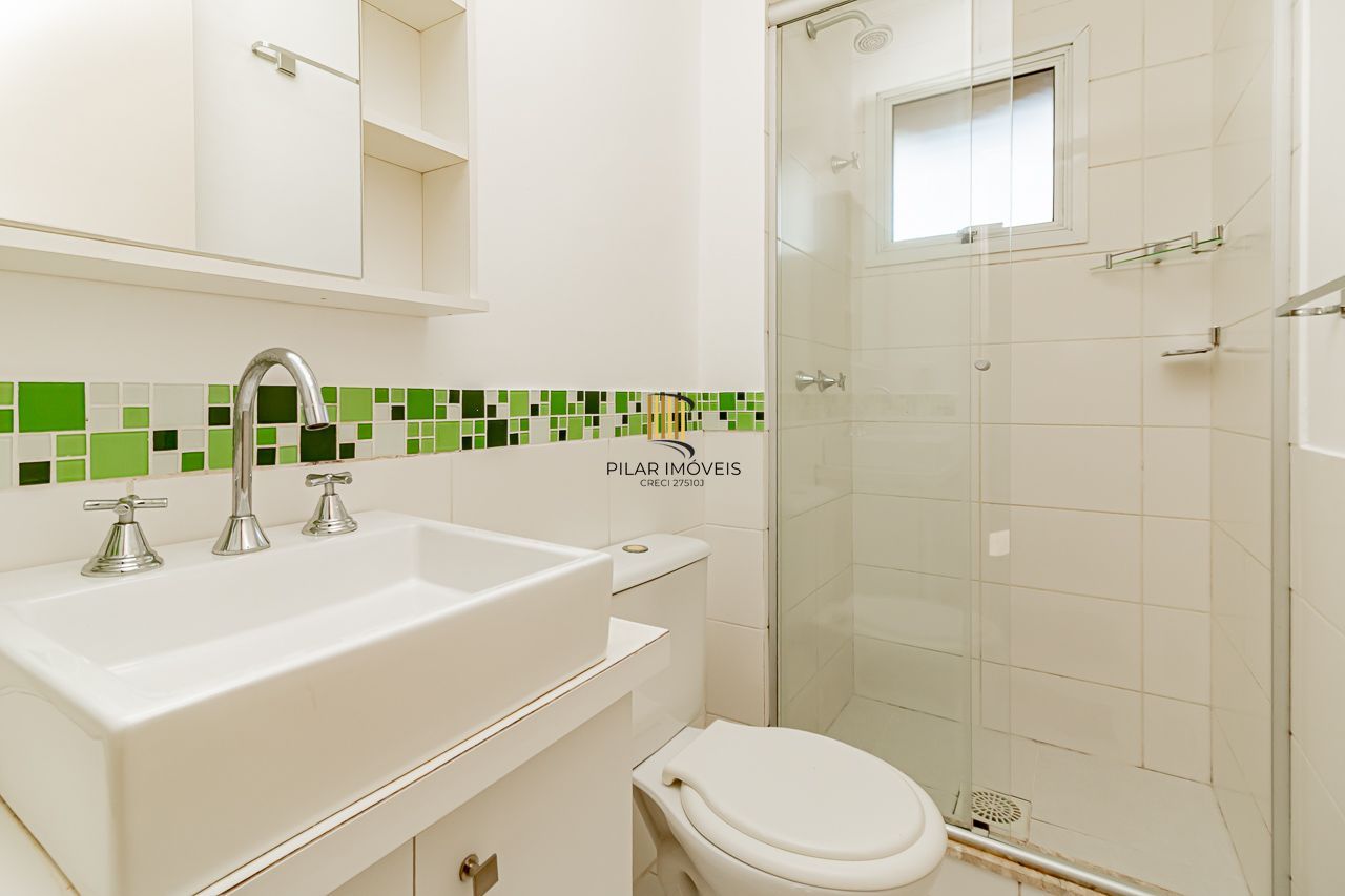 Casa de Condomínio 3 dormitórios no bairro Cavalhada