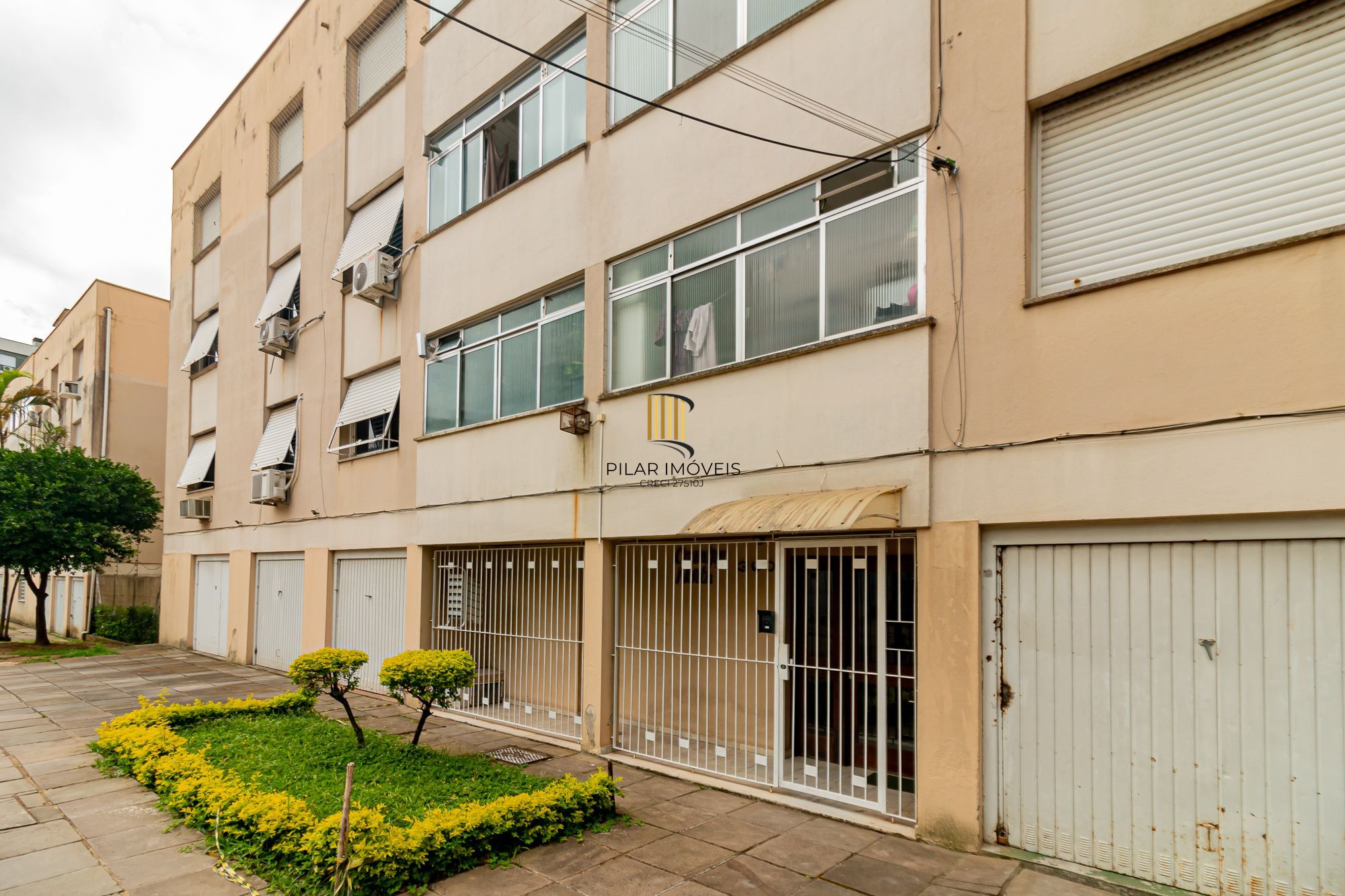 Apartamento 3 Dormitório(s) Bairro Passo da Areia