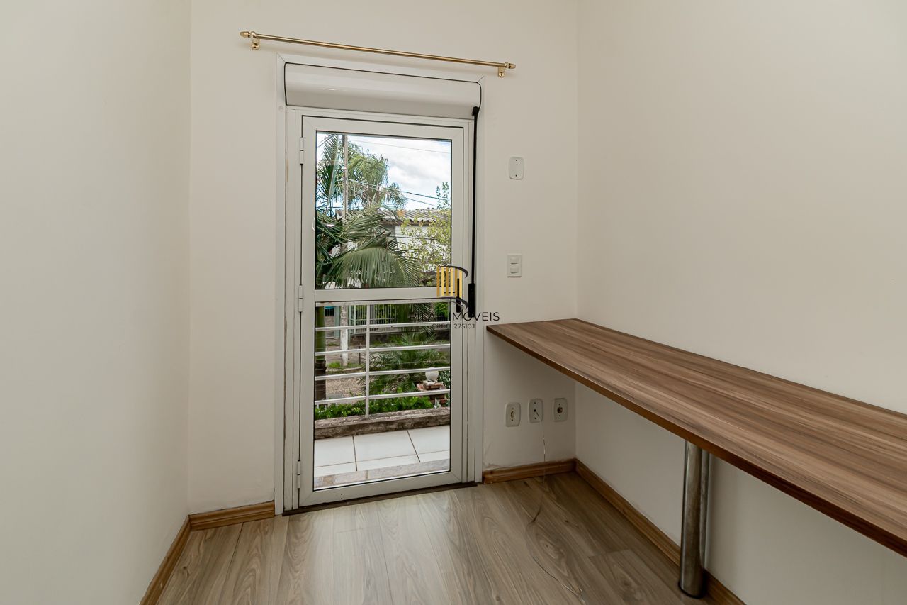 Casa de Condomínio 3 dormitórios no bairro Cavalhada