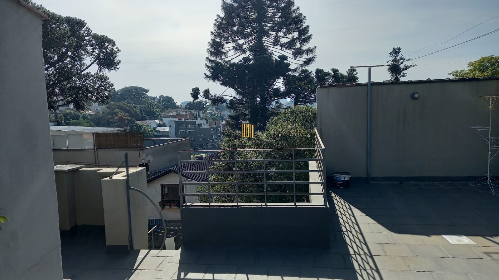 Casa 5 dormitórios no bairro Três Figueiras