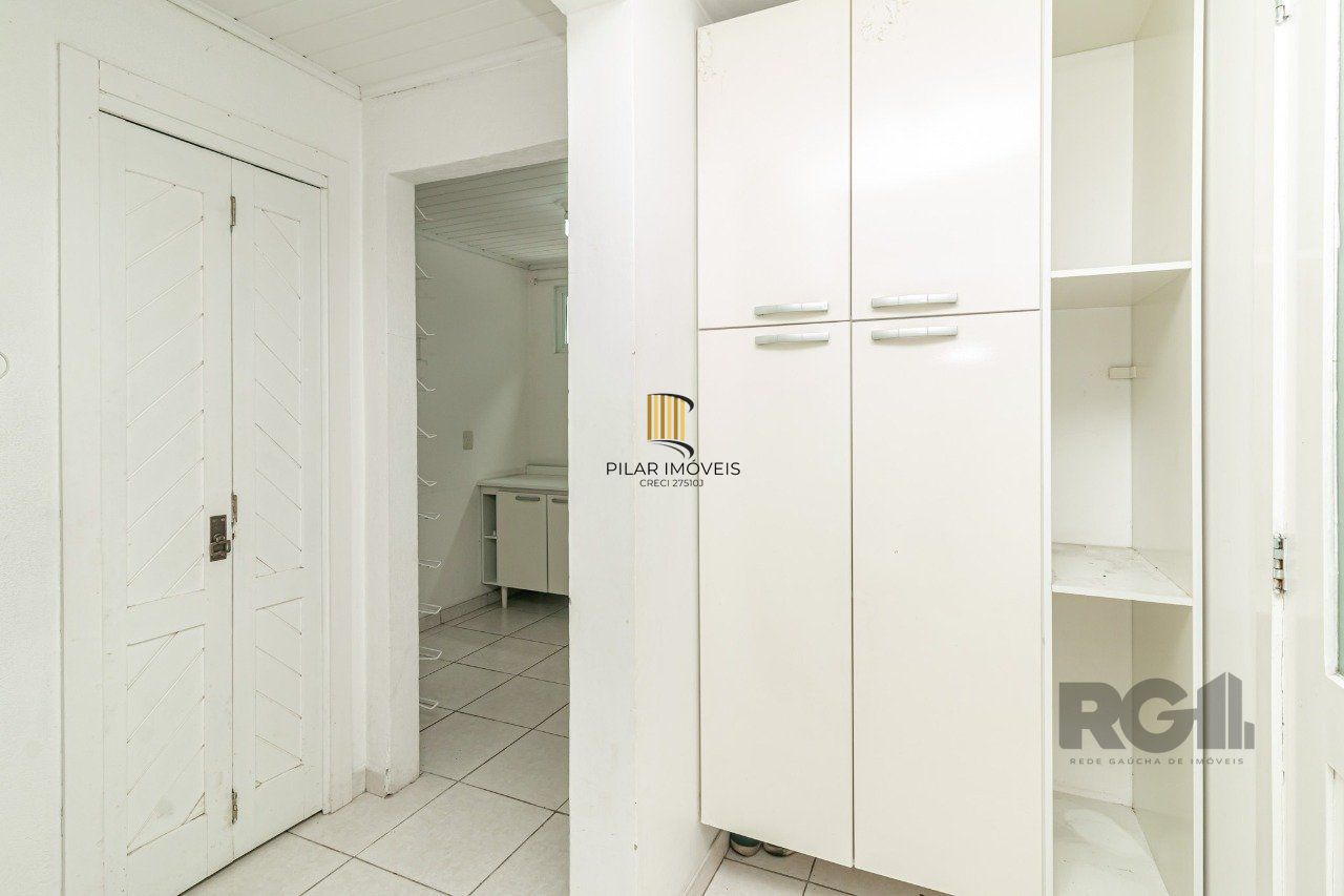 Casa de Condomínio 3 dormitórios no bairro São Sebastião