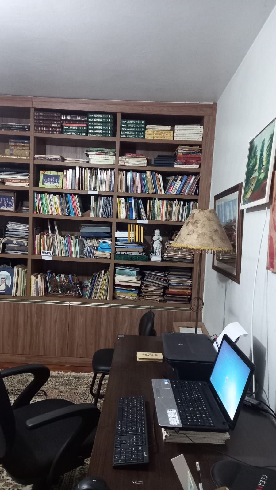 Casa 5 dormitórios no bairro Três Figueiras