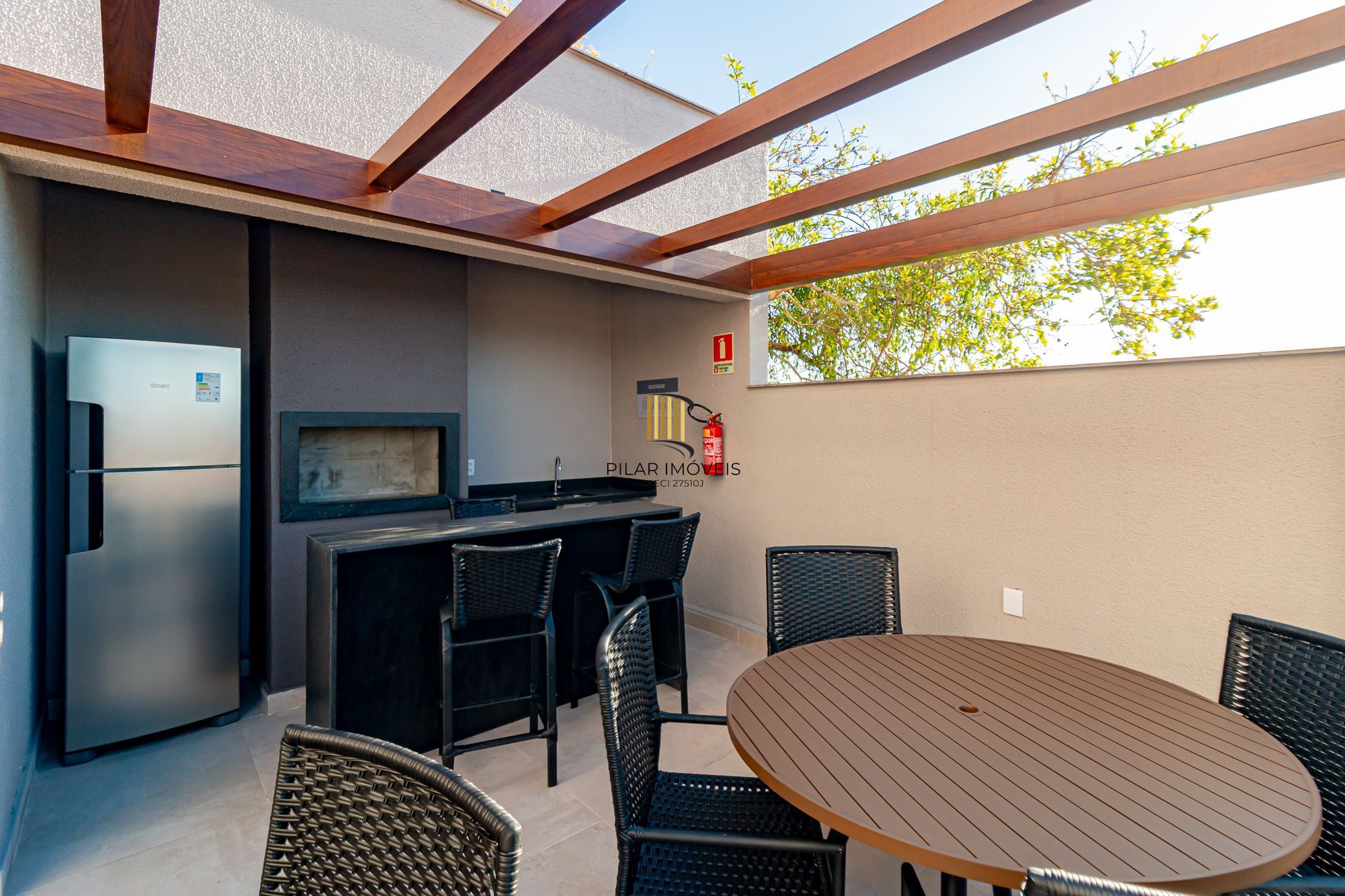 Apartamento 2 dormitórios no bairro Jardim Sabará