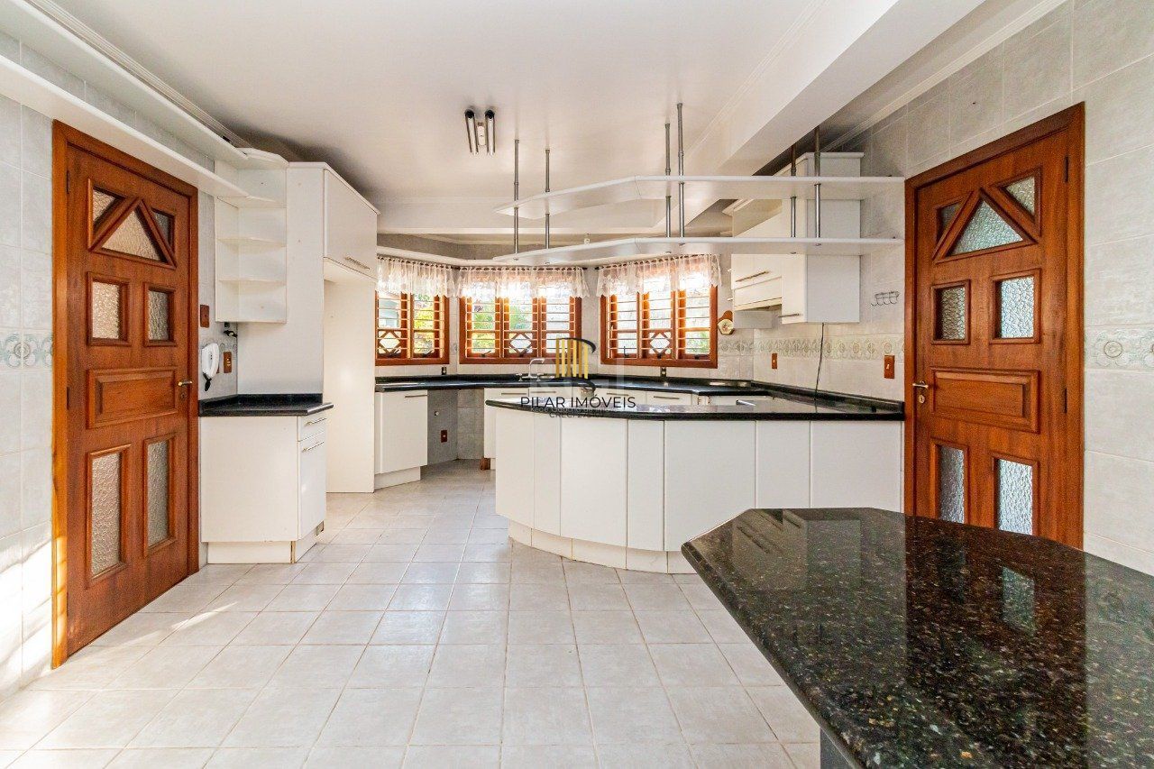 Casa para Venda - 431m², 4 dormitórios, sendo 2 suites, 3 vagas - Jardim Itu Sabará