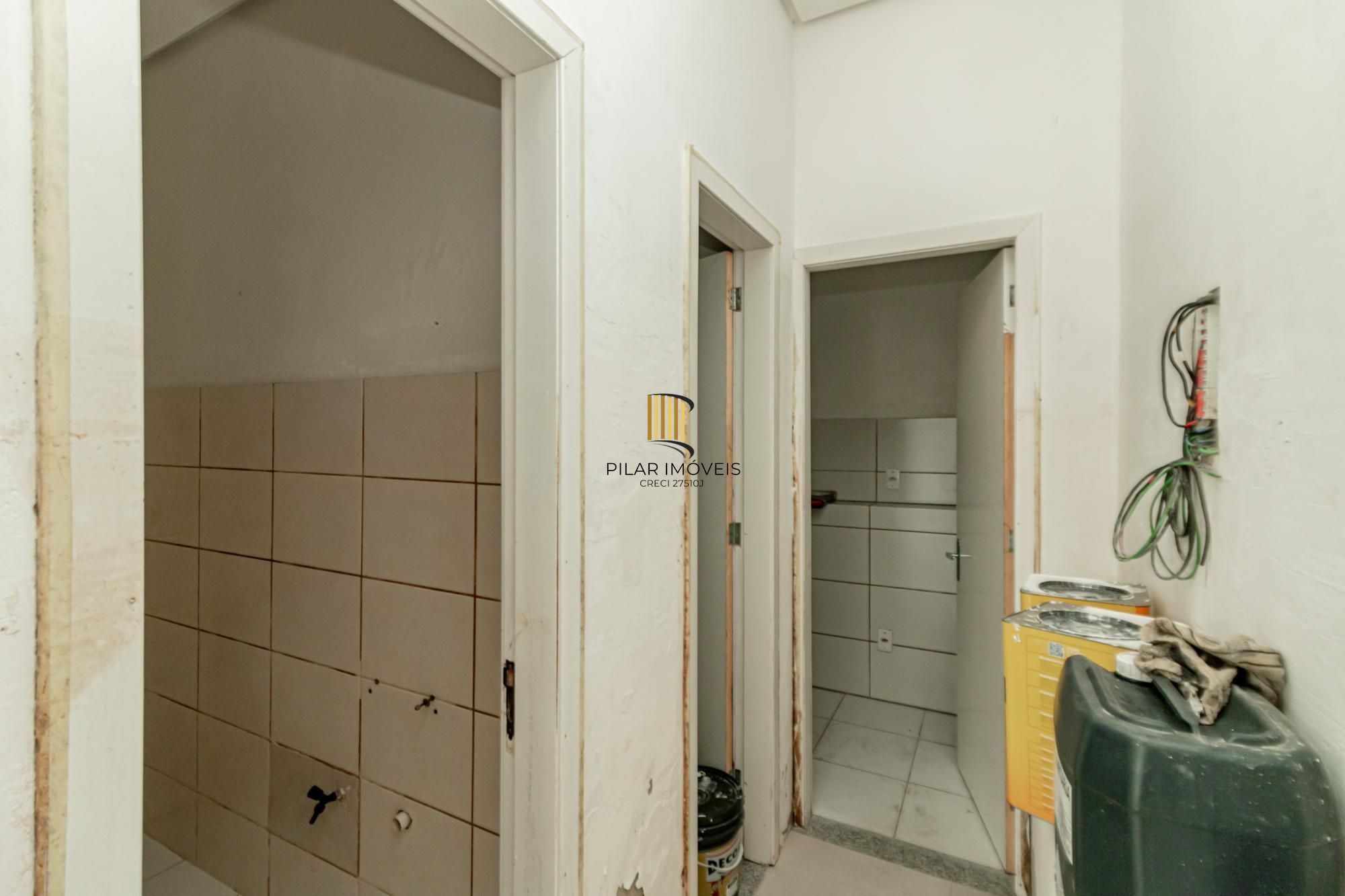 Prédio Comercial 6 dormitórios no bairro Navegantes