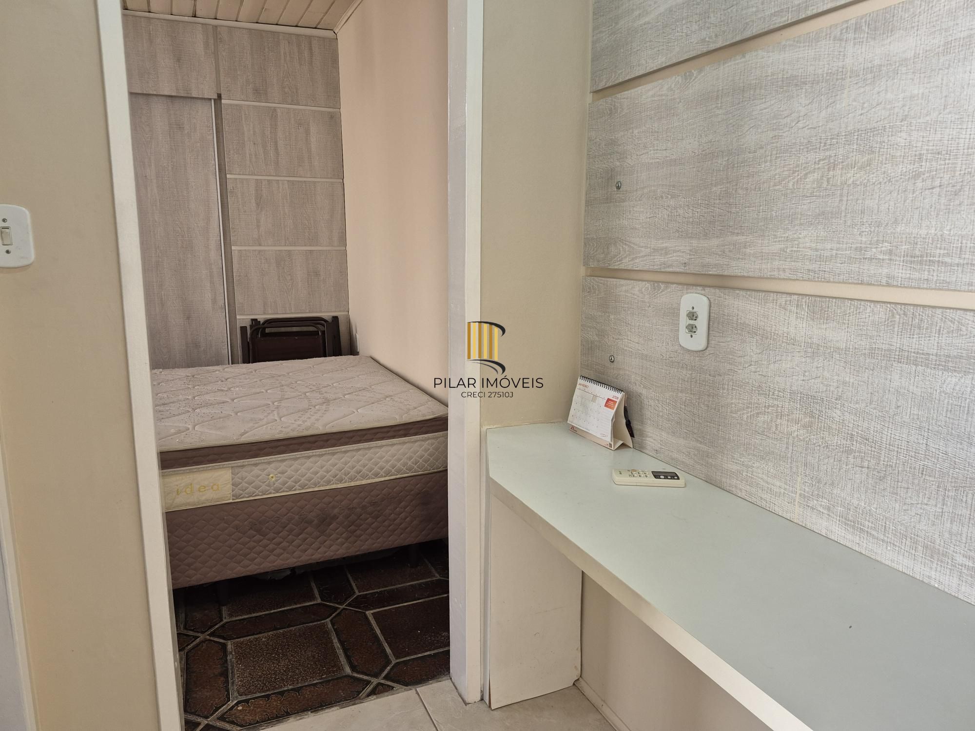 Casa Residencial de 3 Quartos com Piscina e Churrasqueira em Porto Alegre