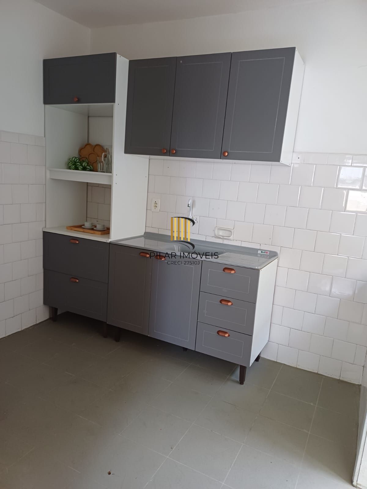 Apartamento 2 dormitórios no bairro Vila Ipiranga