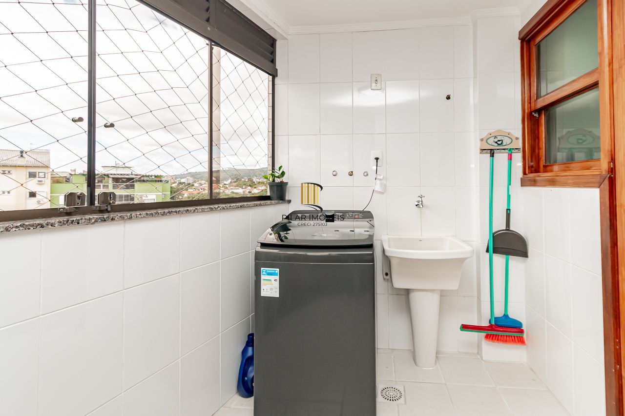 Apartamento 3 dormitórios no bairro Vila Ipiranga