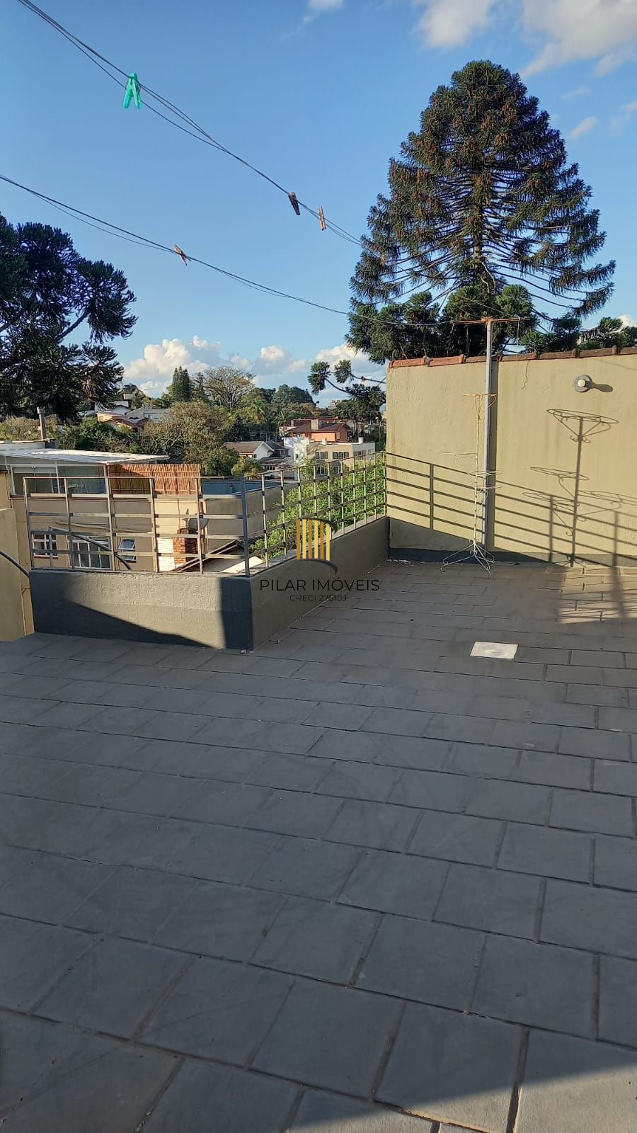 Casa 5 dormitórios no bairro Três Figueiras