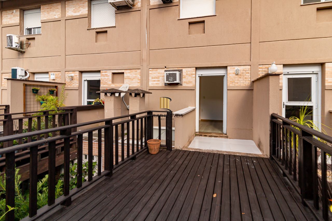 Casa de Condomínio 3 dormitórios no bairro Cavalhada