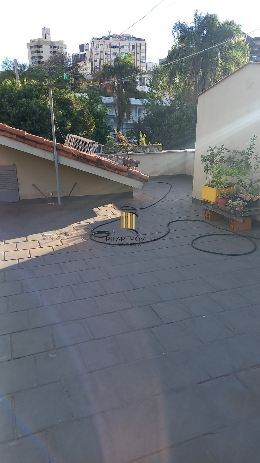 Casa 5 dormitórios no bairro Três Figueiras