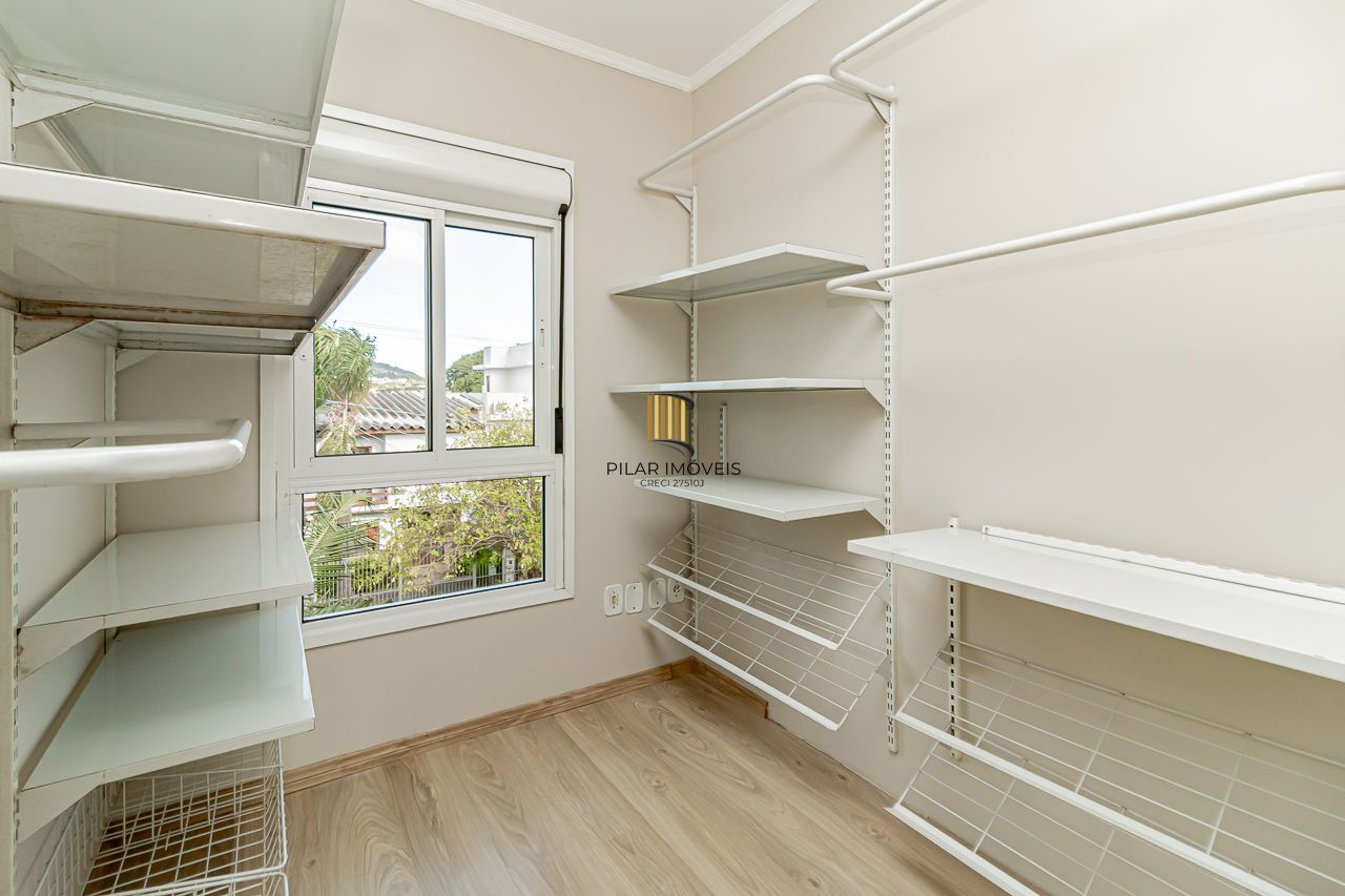 Casa de Condomínio 3 dormitórios no bairro Cavalhada