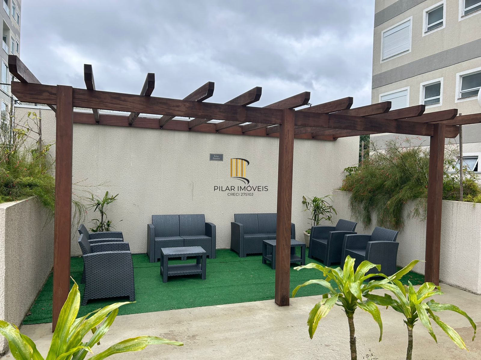 Apartamento 2 dormitórios no bairro Jardim Carvalho