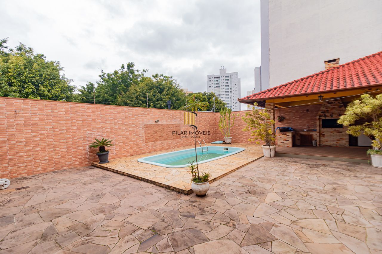 Casa 3 dormitórios no bairro Vila Ipiranga