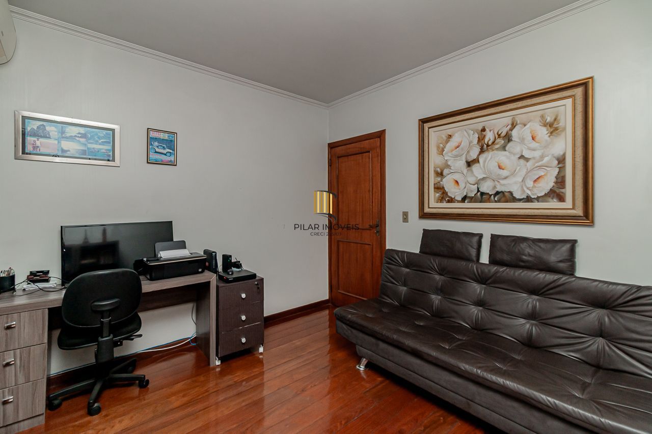Casa 3 dormitórios no bairro Vila Ipiranga
