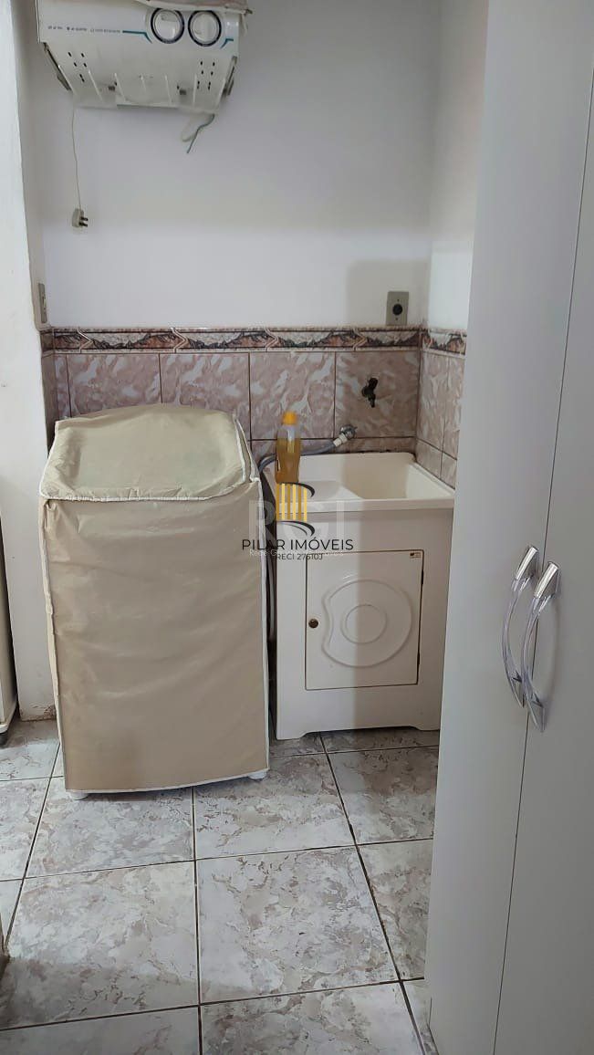 Casa 2 dormitórios no bairro Vila Ipiranga