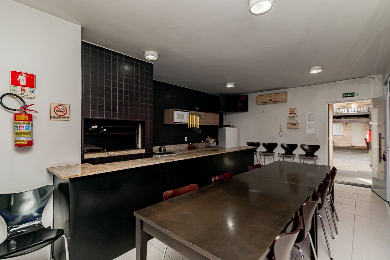 Casa de Condomínio 3 dormitórios no bairro Cavalhada