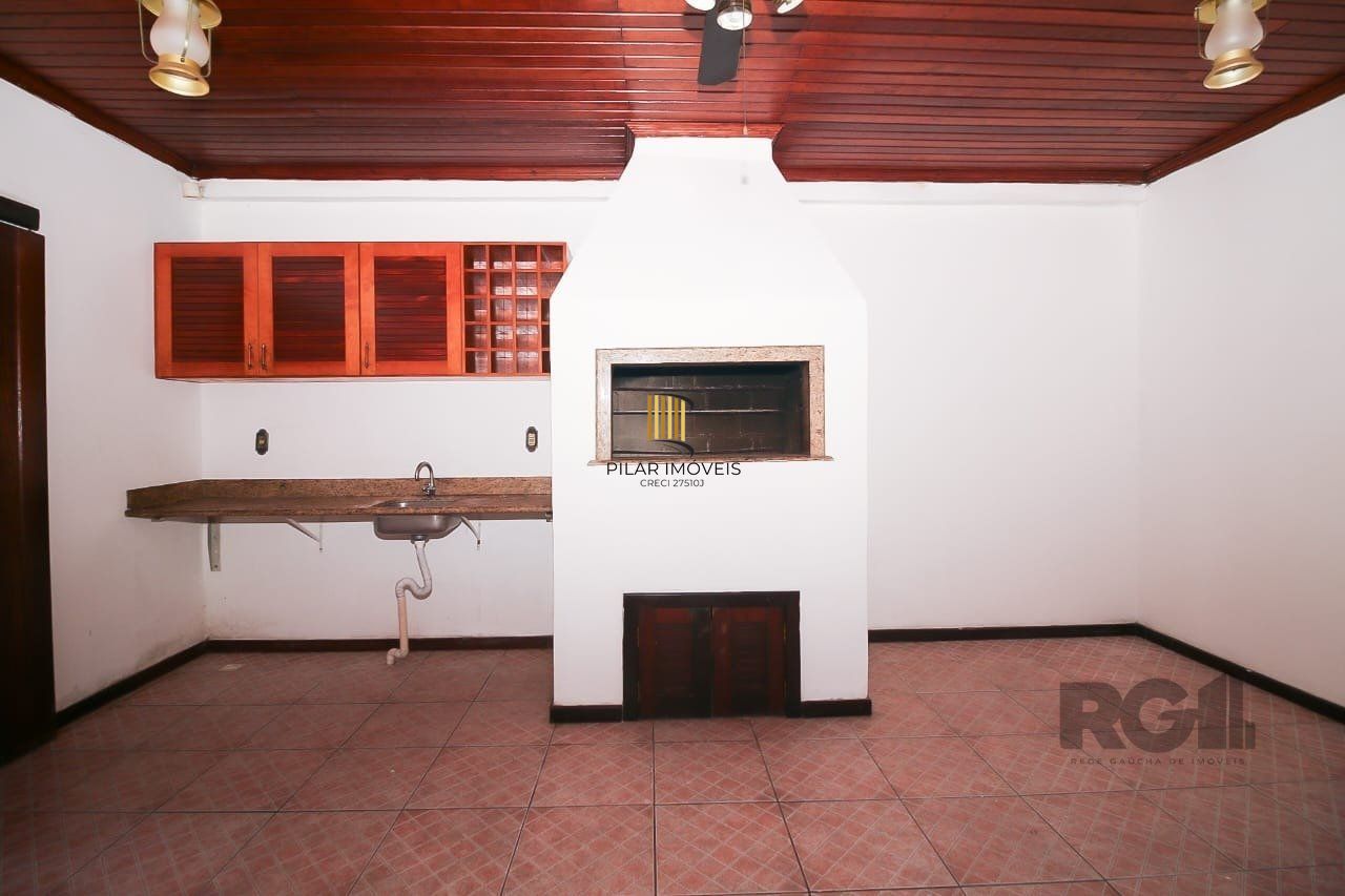 Casa 4 dormitórios no bairro Marechal Rondon
