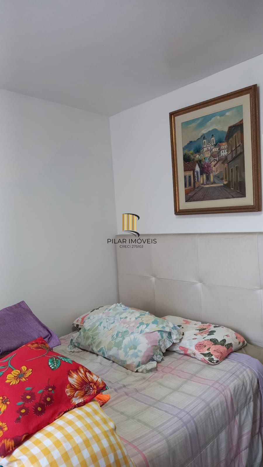 Casa 5 dormitórios no bairro Três Figueiras