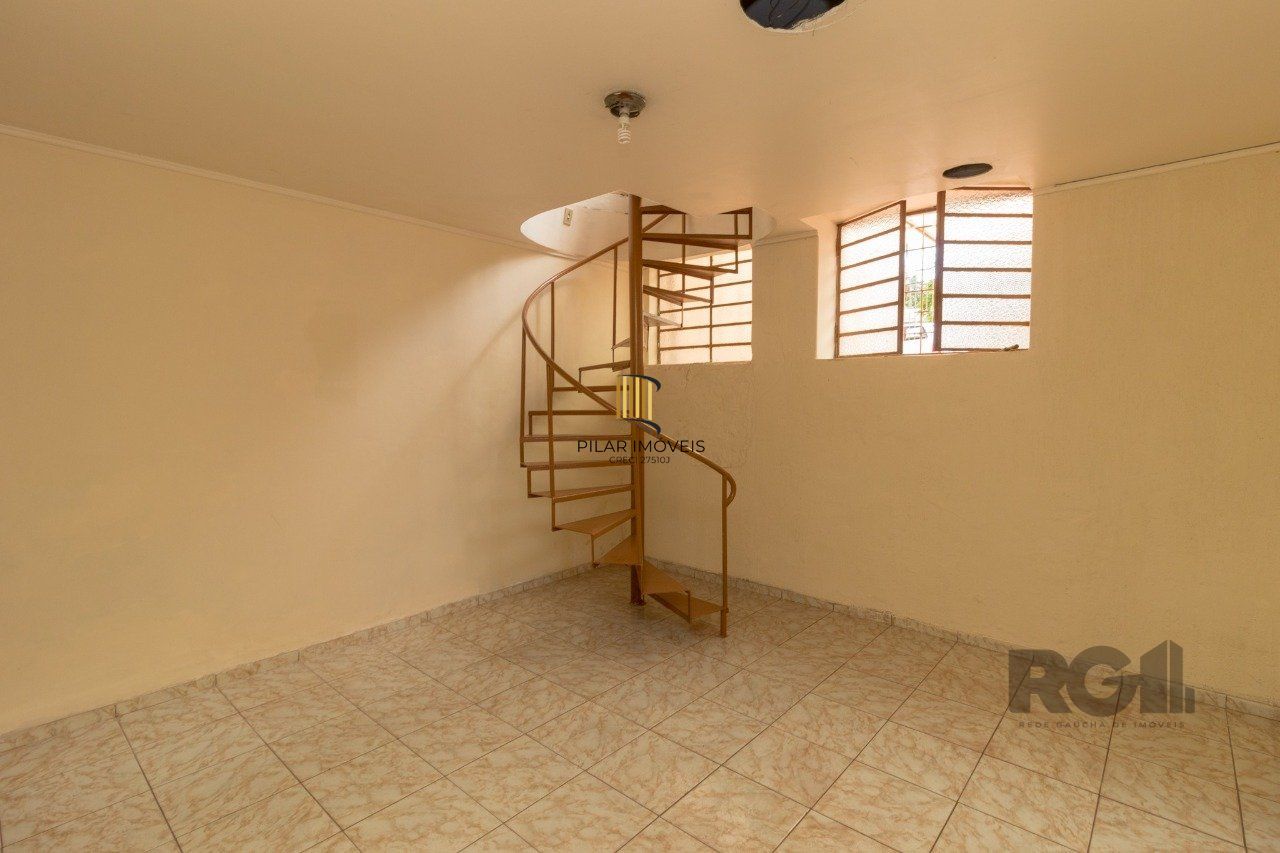 Casa 4 dormitórios no bairro Cristo Redentor