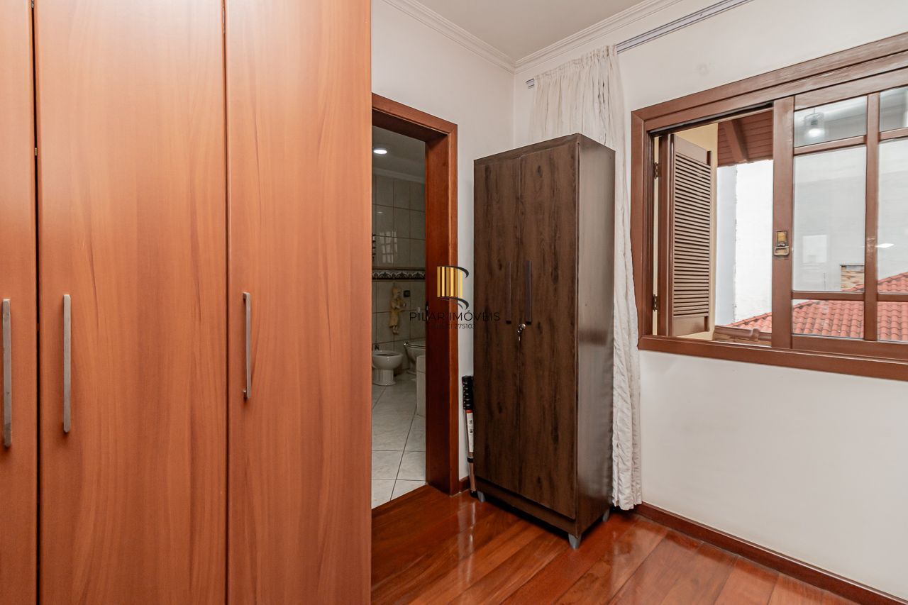 Casa 3 dormitórios no bairro Vila Ipiranga